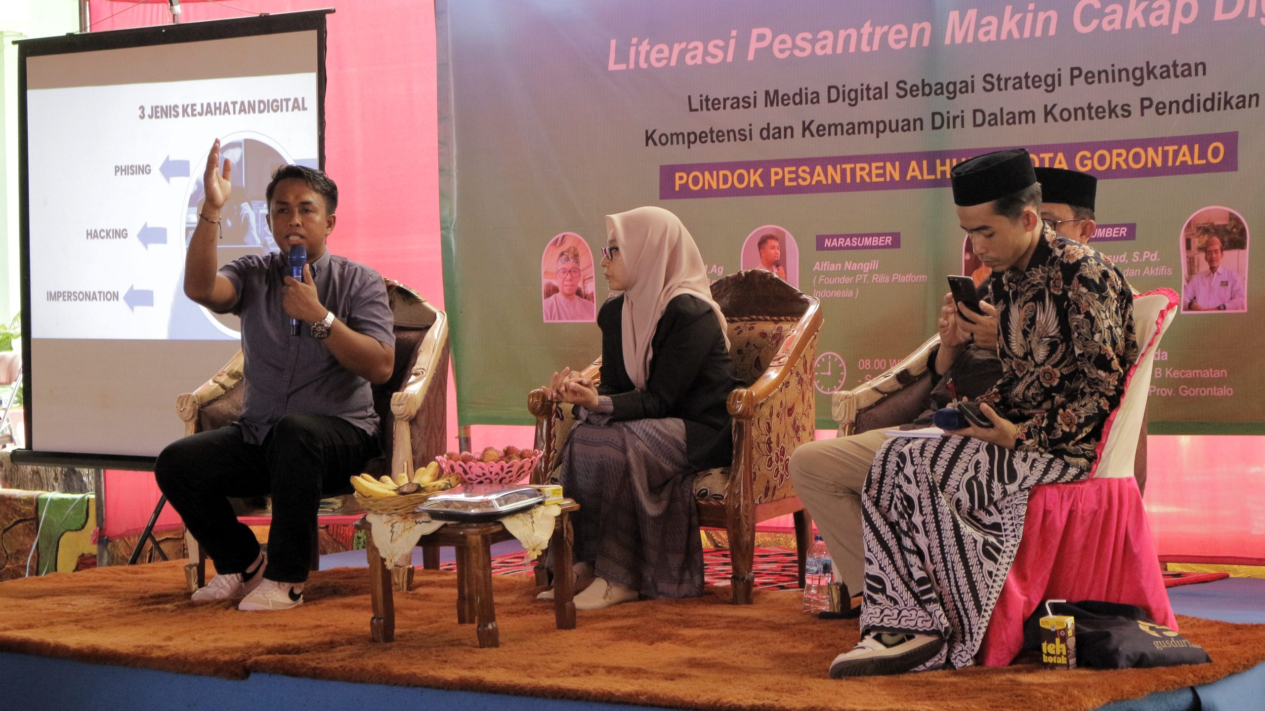Talkshow: Literasi Pesantren Makin Cakap Digital di Pondok Pesantren Alhuda Kota Gorontalo
